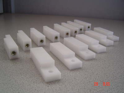 Delrin Halter mit Buchse